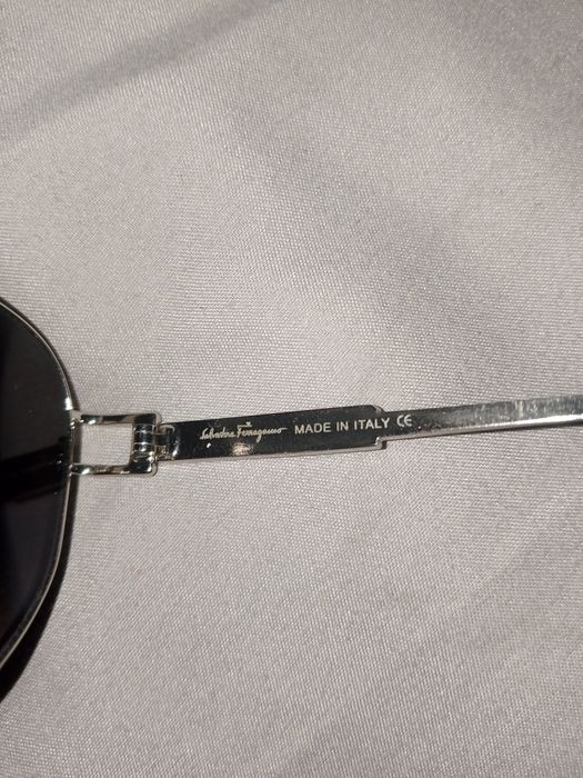 Очки от бренда Salvatore Ferragamo