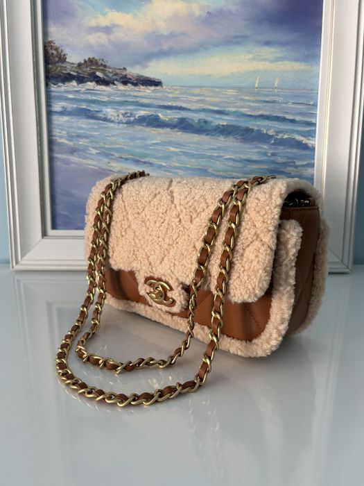 Дамска чанта – CHNL + подарък