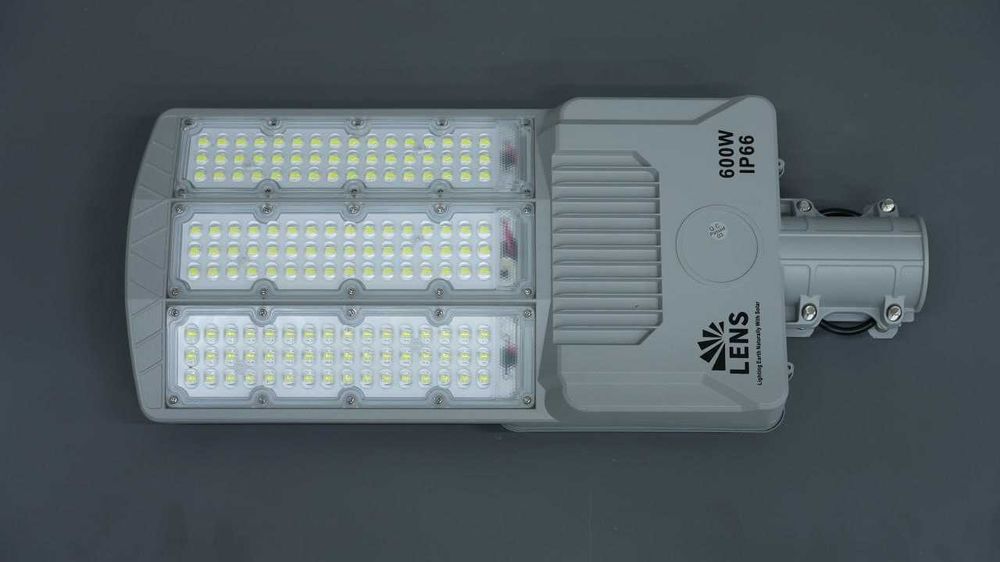 Lens solar-lead quyosh panel
