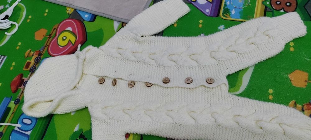 Combinezon salopeta bebe 6-12 luni tricotata manual