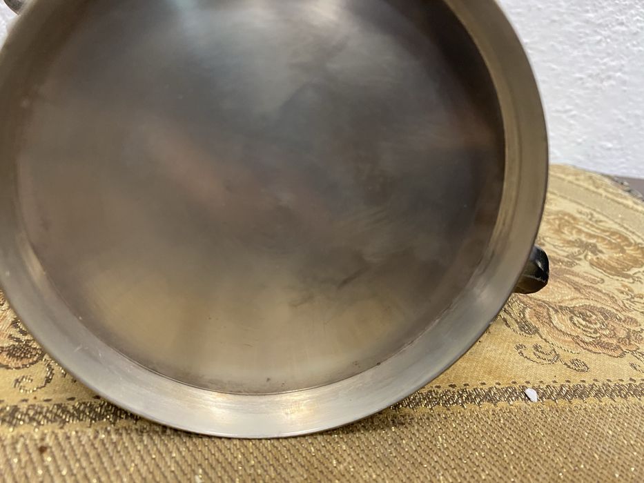 Английски чайник с дълбоко постребряване