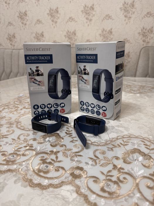 Фитнес браслет из Германии