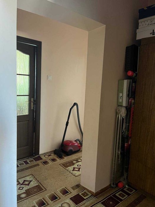 Продам квартиру 3/9/9