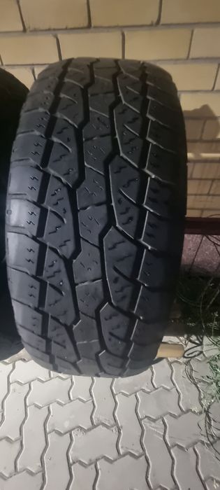 Продам резину 265/65/17