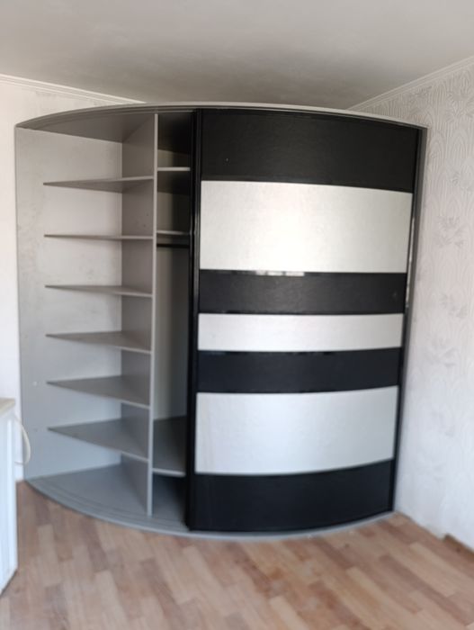 Продам шкаф б/у в отличном состоянии