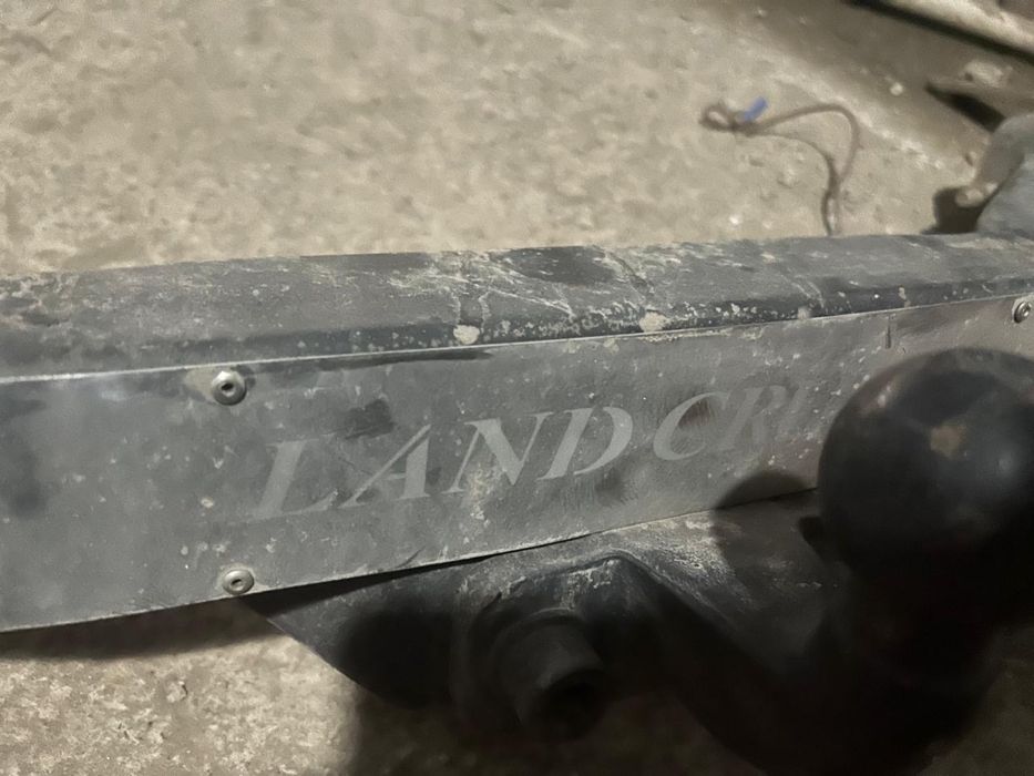 Фаркоп на land cruiser