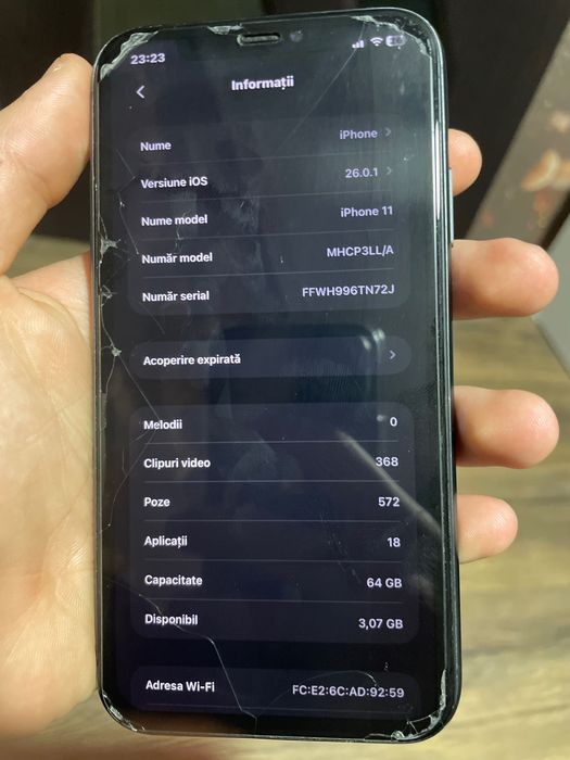 Iphone 11 spart pe spate