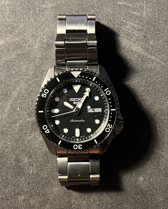 Часовник Seiko 5 Diver