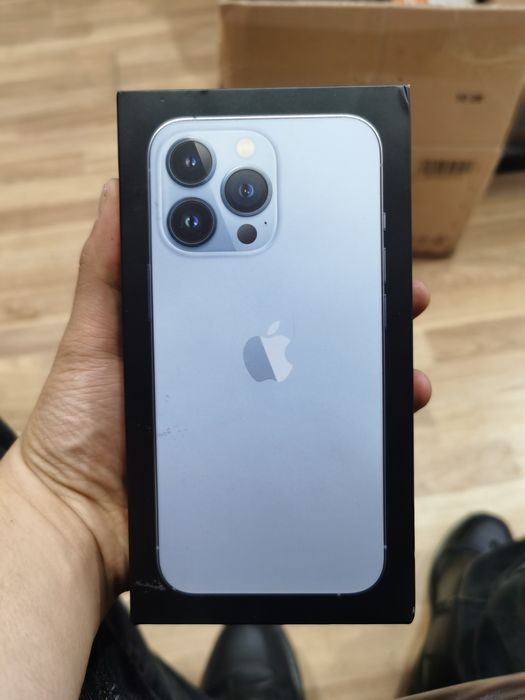 Продам Айфон 13 про