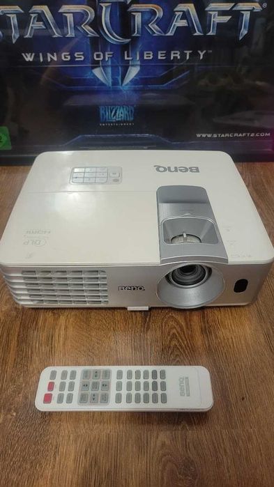 Videoproiector 3D Full HD BenQ W1070 Home Cinema