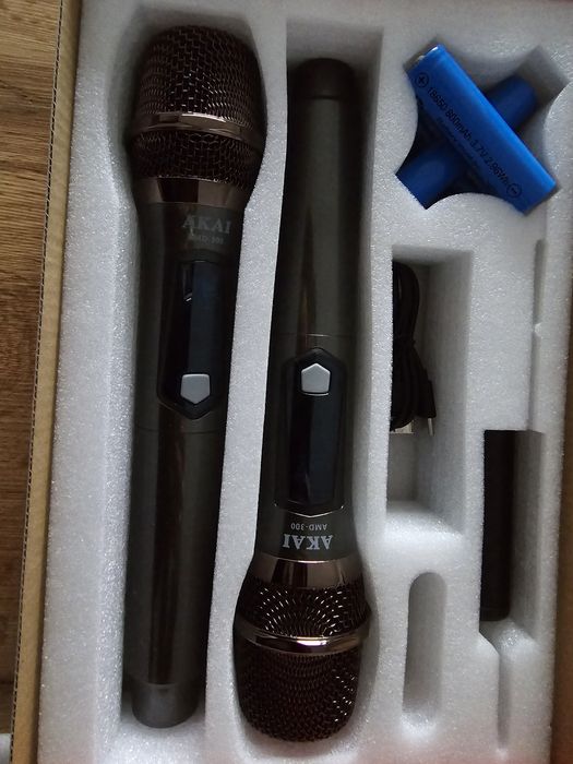 Нови микрофони AKAI AMD-300