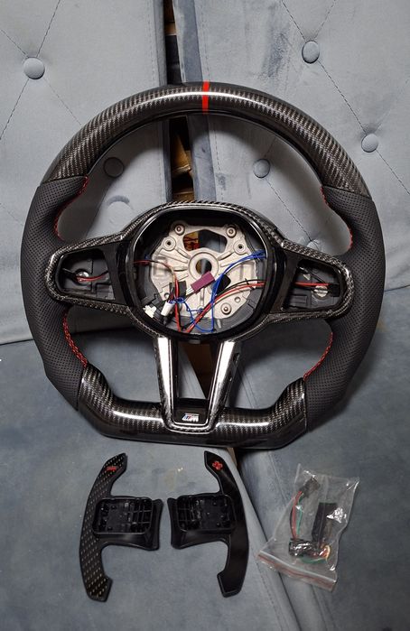 Volan carbon   BMW  Seria 1: 19-24 ,BMW  Seria 2: 19-24 ,Bmw Seria 3:19-24,BMW Seria 4: 19-24
BMW 3 Series (G20) incalzire si vibratii.
