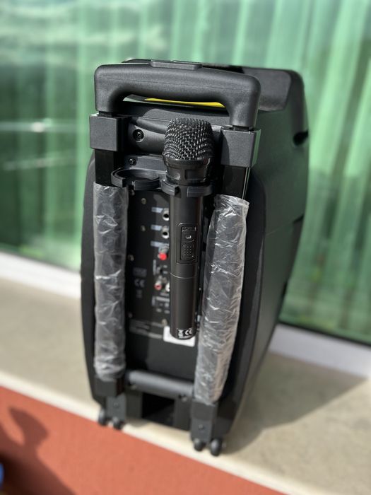 Преносима тонколона Akai SS023A-X10, Черна