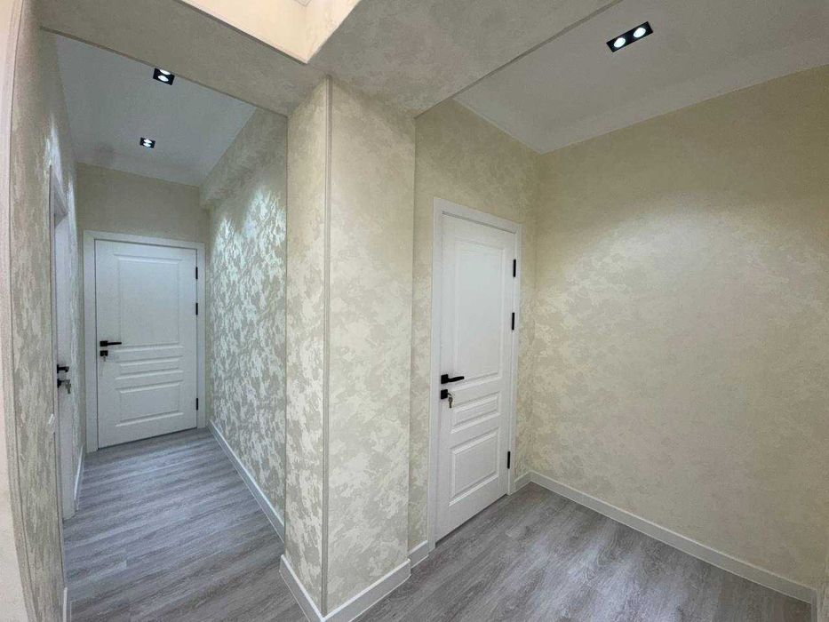 Продаётся 3х комнатная квартира с развитой инфраструктурой и лифтом