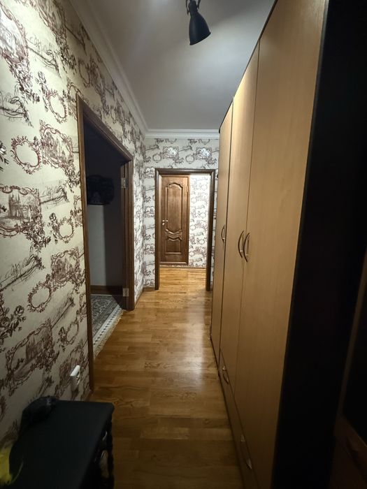 Продам 3-хкомнатную квартиру