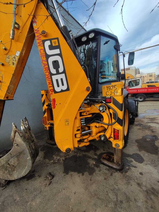 Buldoexcavator 3CX