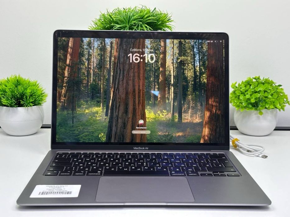 MacBook Air 2020 M1 SSD 256 Ram 8..