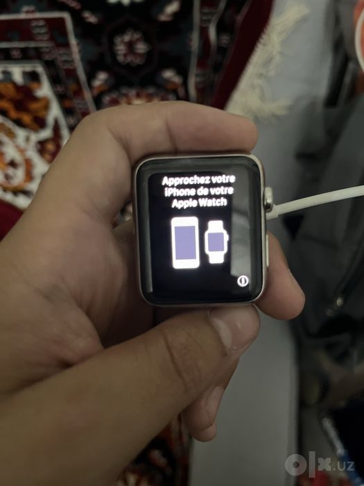 Часы Apple.