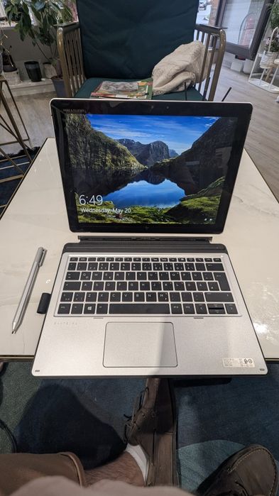 Лаптоп/таблет HP Elite x2, i5, 256 ssd, тачскрийн