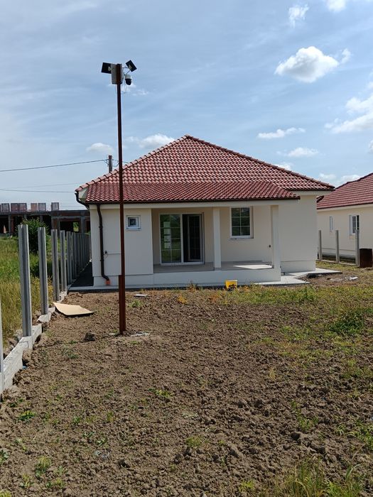 CASĂ DE VÂNZARE! Super Ofertă!!!