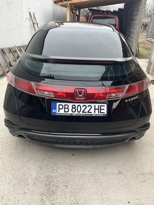 Хонда Сивик 1.8  140 Кс