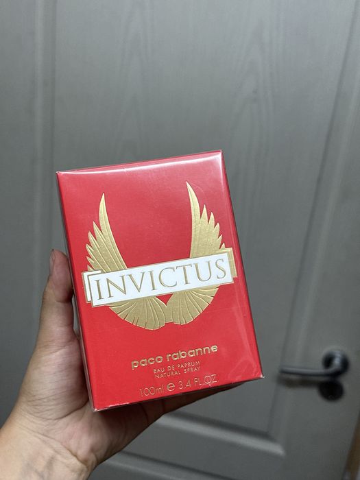 Invictus edp rosu