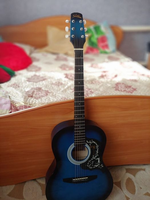 Гитара 6 струнная