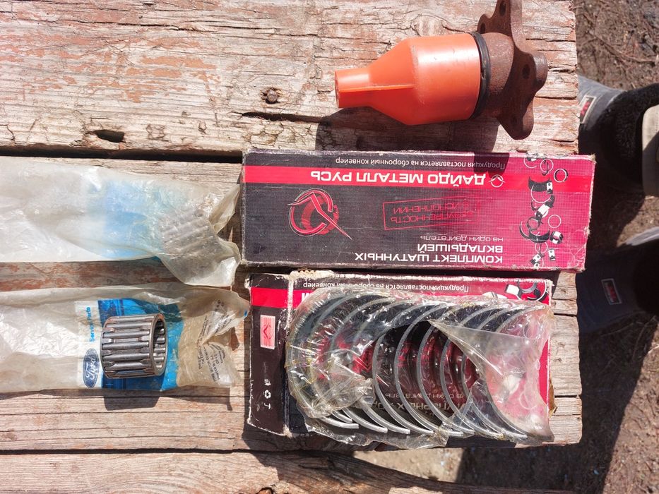 Продам комплект шатунных вкладышей