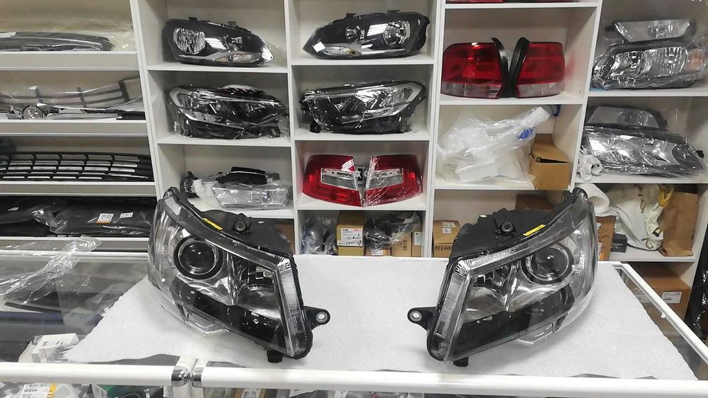 Фара левая, правая Skoda Super B рестайлинг