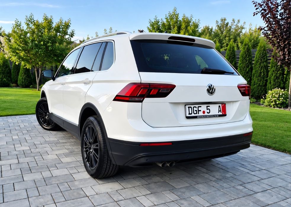 Volkswagen Tiguan 2020 Model IQ Drive 2.0 TDI 150 CP Bord digital  Highline  Distronic Camera 360°