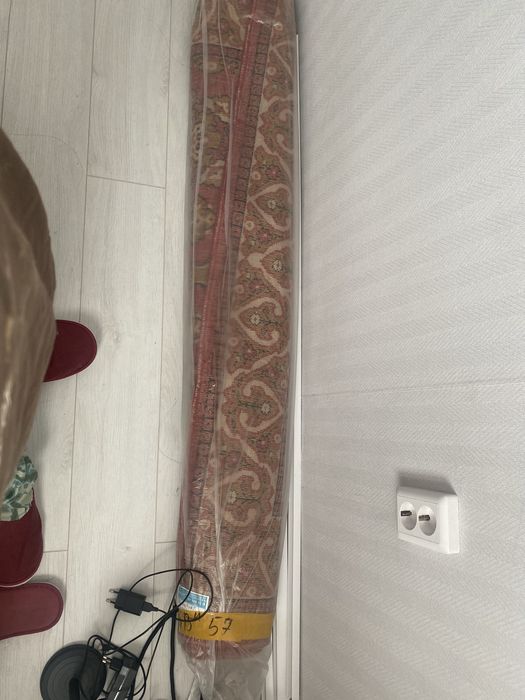 Продам три ковра