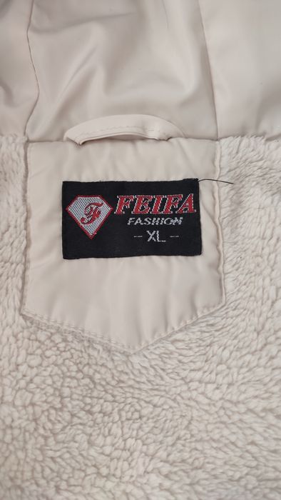 Зимно яке в отлично състояние.