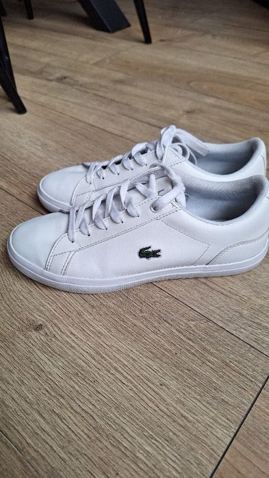 Маратонки Lacoste!