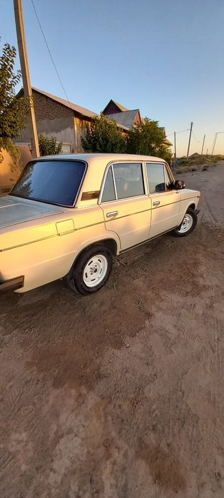 Vaz 2106 sotiladi
