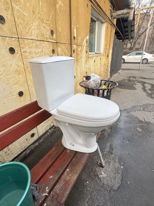 Продается бу унитаз