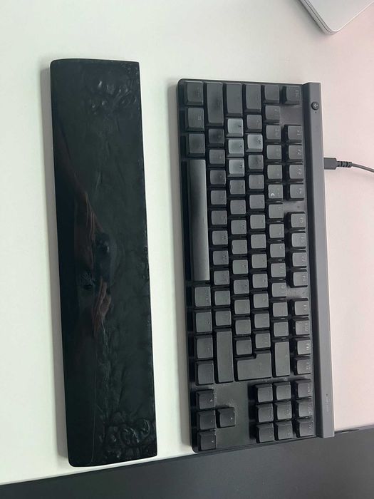 Keychron Resin wrist rest keyboard/ Suport pentru încheietura tastatura