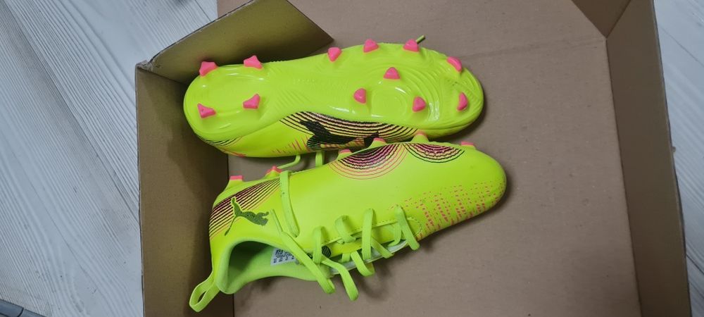 Adidasi NOI ghete fotbal crampoane iarba Puma 37