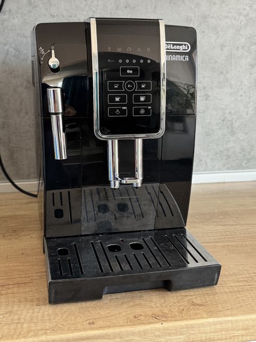 Кафеавтомат Delonghi Dinamica
