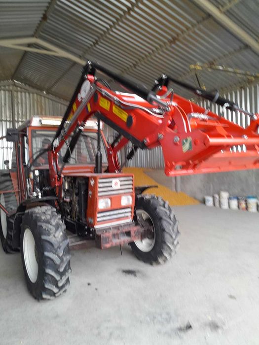Brat frontal hidraulic pentru tractoare de peste 70 c.p.