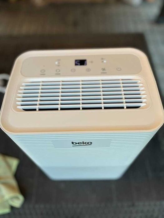 Dezumidificator Beko BDP010, 9.5L/zi, 280W, Compact – Stare Excelentă