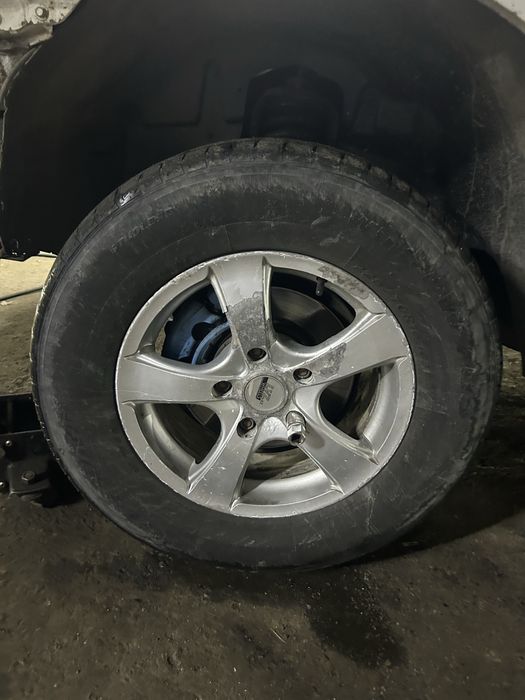 Диски с зимней резиной