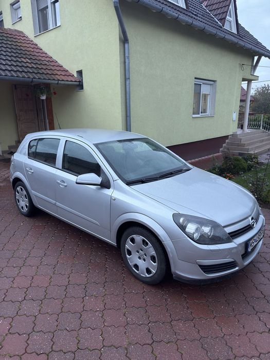 Opel astra H 2004