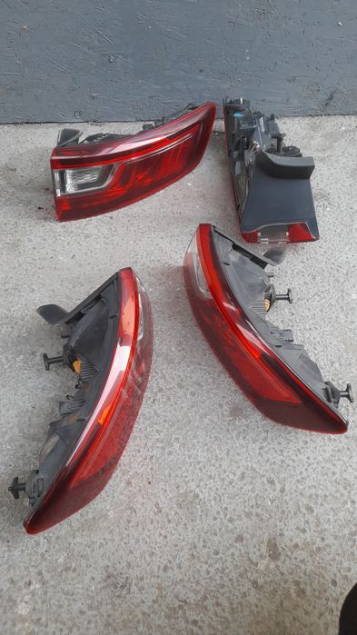 Lampa Stop Tripla Stanga Dreapta Aripa Spate Renault Megane 4 Grandtour Breack Caravan Combi Lung