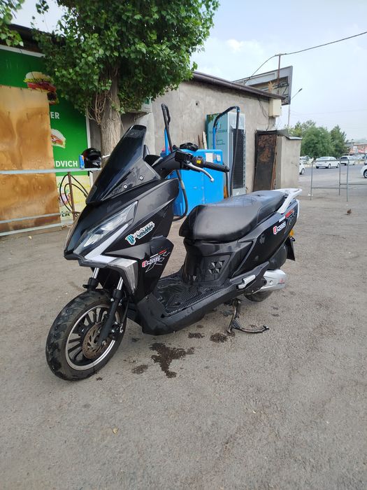 Продам скутер tigr red layn либо обмен