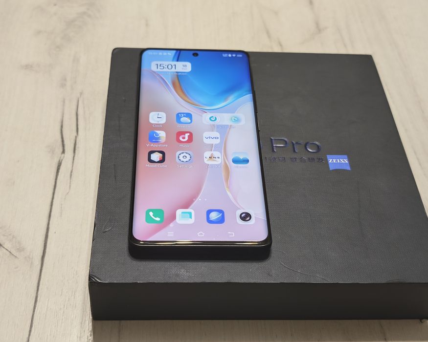 Като нов Vivo X70 Pro 12 GB 256 GB