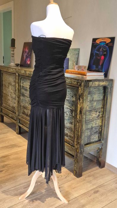 Rochie Revolve .