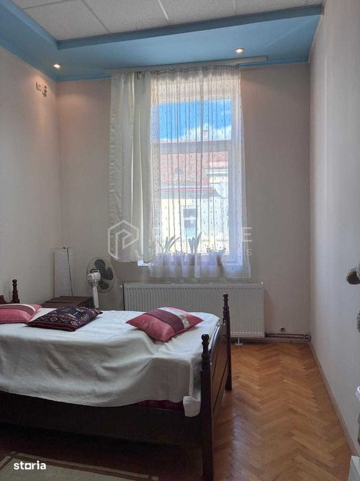 Apartament 3 camere, 80 mp, Ultracentral – Etaj 1, Tavan Înalt (3,9 m)
