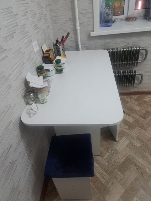 Стол,  төрт орындық