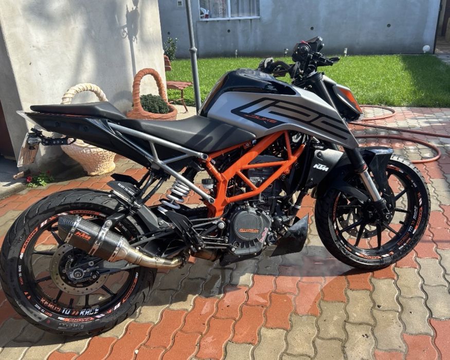 Ktm duke 125 2021 A1