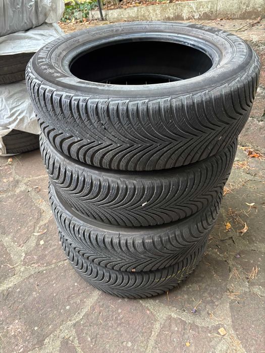 Продавам 4 зимни гуми Michelin Alpin5 205/60 R16